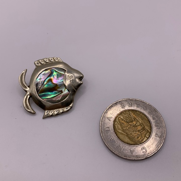 Mexico Alpaca abalone fish pin - Picture 4 of 4